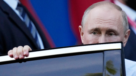 Путин е в отчайващо положение и той наистина не може