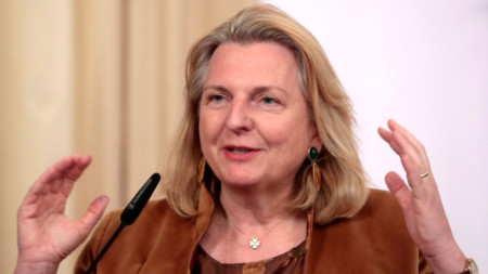 Бившата външна министърка на Австрия Карин Кнайсл
