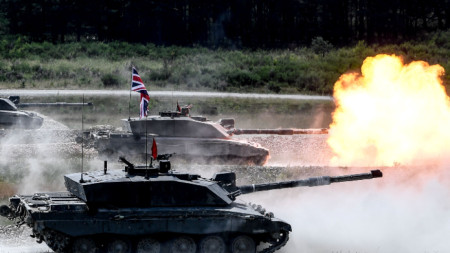 Великобритания ще предостави на Украйна танкове Challenger 2, както и бронебойни снаряди, използващи обеднен уран