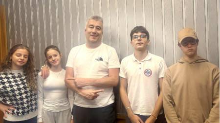 София Луиза, Антанас Лазаров, Верен и Никол