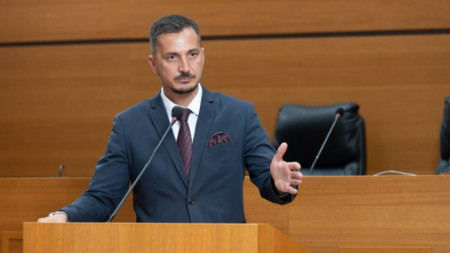 Николай Гюров