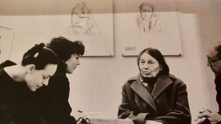 Васка Емануилова (първата вдясно) през 1984-а, година преди да почине.