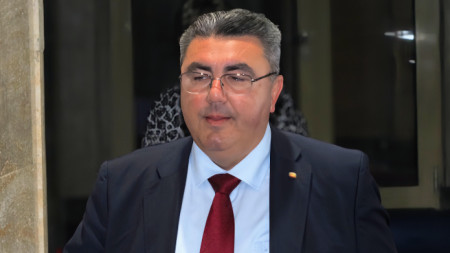 Танер Али