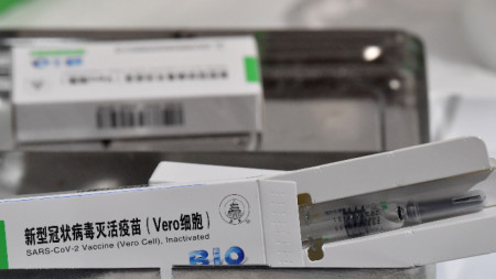 Ваксината срещу Covid 19 произвеждана от китайската фирма Синофарм вече има