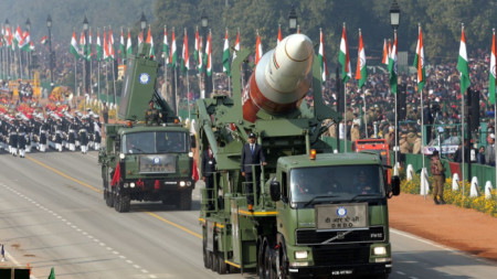 Индийска ракета за сваляне на сателити ASAT на парада в Делхи.