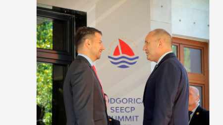 Президентите на Черна Гора Яков Милатович (вляво) и на България Румен Радев - Подгорица, 27 юни 2023
