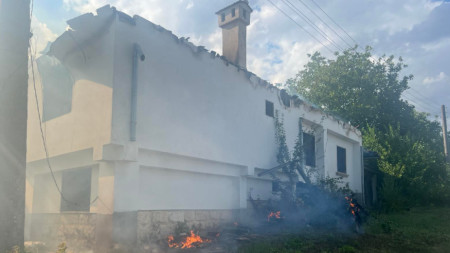 Няколко пожара горяха в Разградска област в днешния ден.