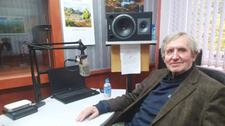 Акад. Георги Марков в студиото на Радио Стара Загора