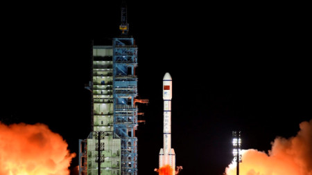 Китай изстреля основния модул на първата си постоянна космическа станция Модулът