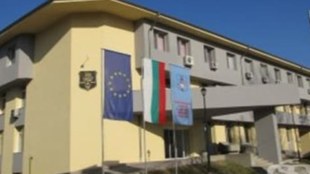 Болницата в Асеновград получи като дарение апарат за изкуствена белодробна