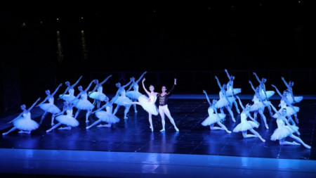 Фестивалът ще се открие с балета „Лебедово езеро“