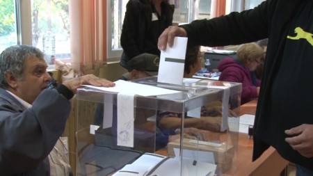 Всички изборни секции в Стара Загора отвориха.