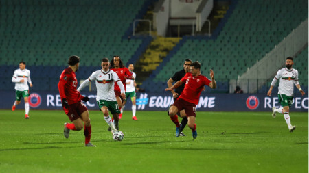 България загуби с 1:3 от Швейцария в София в първия мач от световните квалификации.