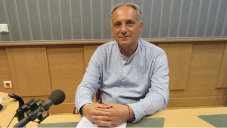Стоян Иванов, директор на ИМ-Клисура, в студиото на програма „Христо Ботев“