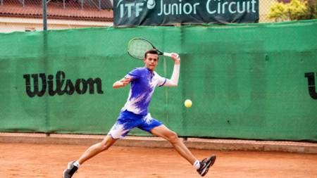 Българският тенисист Симеон Терзиев записа трета победа в квалификациите на