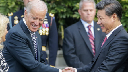 Джо Байдън и Си Цзинпи на среща в Белия дом през 2015 г.