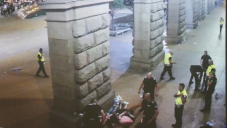 Imagen congelada del video que muestra la brutalidad policial.