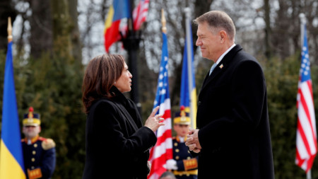Вицепрезидентът на САЩ Камала Харис и президентът на Румъния Клаус Йоханис - Букурещ, 11 март