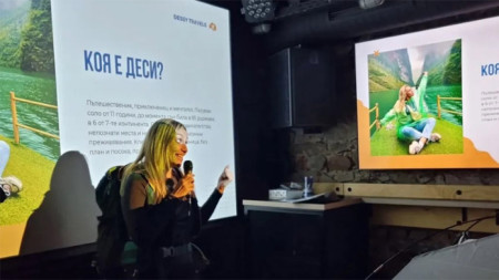 Деси е канена и като лектор и разказвач / Снимки: Личен архив
