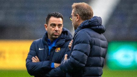 Треньорът на Барселона Шави  Ернандес на последната тренировка във Франкфурт.