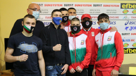 Младите български боксьори донесоха общо 19 медала от европейските първенства