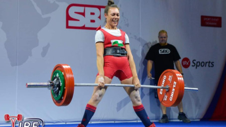 Радостина Лулова на Световното първенство по екипировъчен трибой в Дания