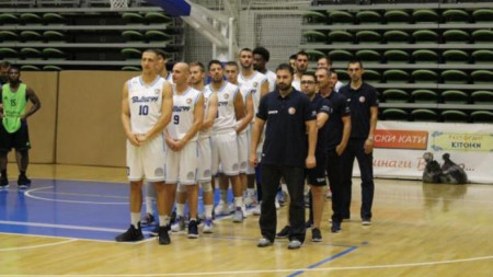 Академик срещу Левски на баскетболен финал в Пловдив