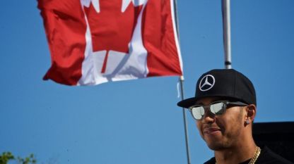 Люис Хамилтън тръгва от първа позиция в Гран при на Канада