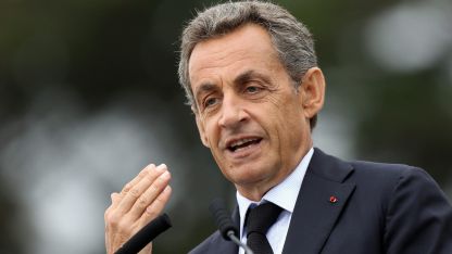 Бившият президент на Франция от умерената десница Никола Саркози обяви