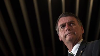 Бразилският президент Жаир Болсонаро е изправен пред най голямата криза в