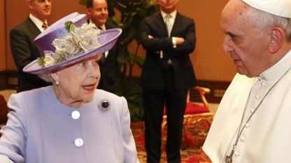 Кралица Елизабет Втора и папа Франциск