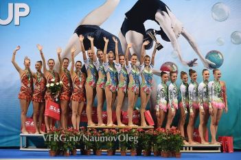 Ансамбълът ни със сребро в многобоя от световната купа в София