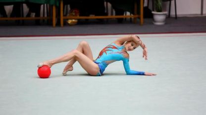 Катрин Тасева с 13-о място в многобоя на Световната купа  по художествена гимнастика в Румъния