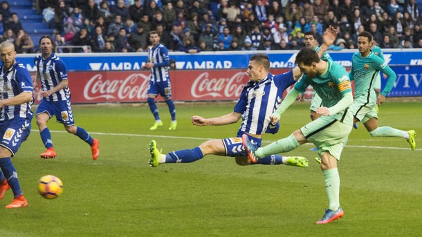 Лионел Меси вкара единия от головете за 6:0