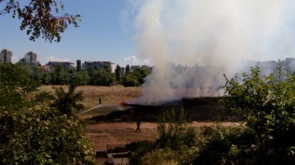 Запалиха стадион „Септември“ в София