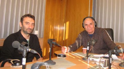 Юлиан Ангелов (вляво) в студиото на 