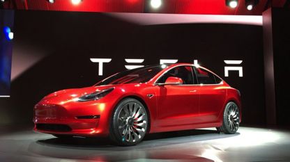Акциите на Tesla Inc поевтиняват с около 5 при старта