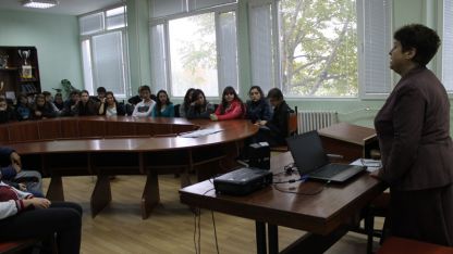 Окръжният прокурор Маруся Илиева се срещна с учениците от видинската гимназия