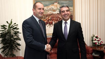 President-elect Rumen Radev (L) with President Rosen Plevneliev 