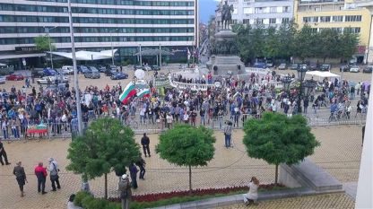 19-ти ден продължават протестите пред Народното събрание