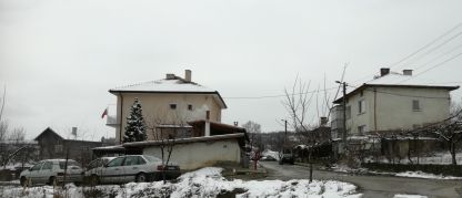 Училищата в селата Бабино и Мламолово край Бобов дол се