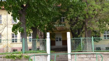 Сградата на закритото училище в с. Винарово