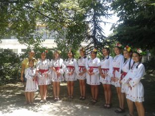 Детски танцов състав от с. Царацово, Пловдивско - участници във фестивала.