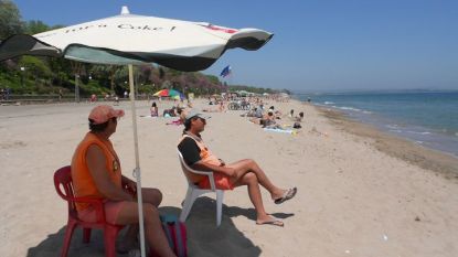 Спасители предупреждават за опасно мъртво вълнение по плажовете в Бургаско.