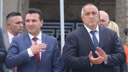 Zoran Zaev (L) and Boyko Borissov
