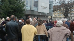 Протести пред операта в Стра Загора срещу кандидатурата на Петър Радевски