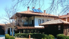 La casa de Dzhudzho, de Panaguiurishte, ya acoge a partidarios de la vida amigable con la naturaleza.