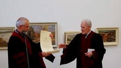 Στα τέλη Απριλίου στον Εμίλ Στόιτσεφ (δεξιά) απονεμήθηκε ο τίτλος του επίτιμου διδάκτορα της Ακαδημίας Καλών Τεχνών