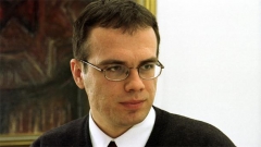 Ο Ρουσλάν Στέφανοφ από το Κέντρο Έρευνας της Δημοκρατίας σχολιάζει τα αποτελέσματα της σφυγμομέτρησης