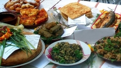 Българската национална кухня изобилства от рецепти за домашно приготвени здравословни храни.